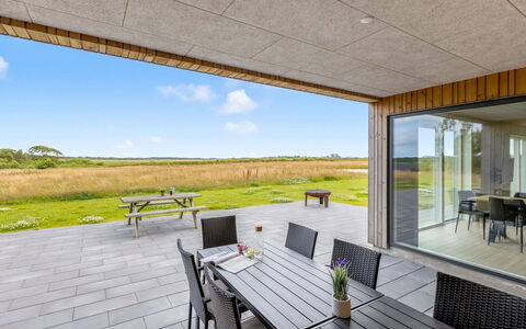 Etje - 6Km from the Sea: Cottage, Home, House, Roof, Porch, Estate, Siding, Garden Buildings, Farmhouse, Yard