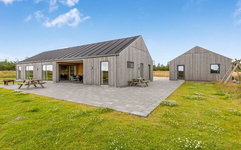 Etje - 6Km from the Sea: Cottage, Home, House, Roof, Porch, Estate, Siding, Garden Buildings, Farmhouse, Yard