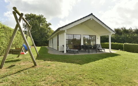 Kyllikki - 300M to the Fjord: Roof, House, Home, Cottage, Siding, Estate, Driveway, Garden Buildings, Yard, Shed