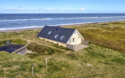 Ebba - 25M from the Sea: Grass, Grassland, Landscape, Ecoregion, Plain, Plant Community, Land Lot, Outdoor Furniture, Prairie, Shrubland