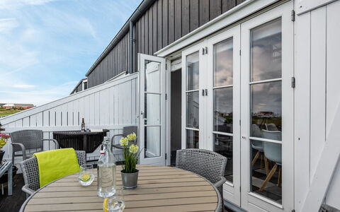 Tofan - 100M to the Fjord: Roof, House, Land Lot, Home, Cottage, Estate, Garden Buildings, Shade, Log Cabin, Landscaping