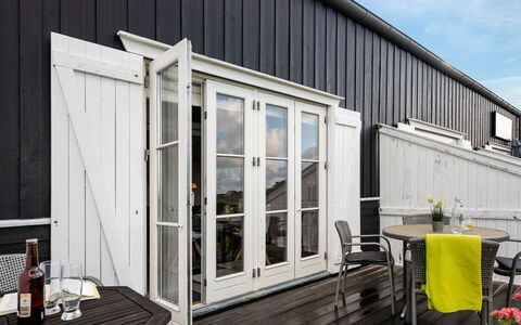Tofan - 100M to the Fjord: Roof, House, Land Lot, Home, Cottage, Estate, Garden Buildings, Shade, Log Cabin, Landscaping