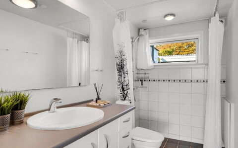 Dunja - 200M to the Fjord: Plumbing Fixture, Interior Design, Sink, Flooring, Bathroom, Floor, Bathroom Sink, Tap, Countertop, Plumbing