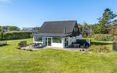 Dunja - 200M to the Fjord: Sky, Grass, Green, Roof, House, Home, Cloud, Cottage, Architecture, Residential Area