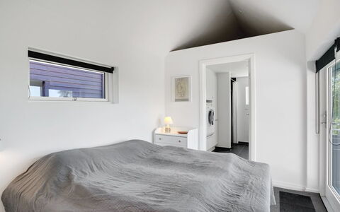 Edvia - 700M to the Fjord: Ceiling, Interior Design, Home, Floor, Room, Bedroom, Daylighting, Light Fixture, Bed