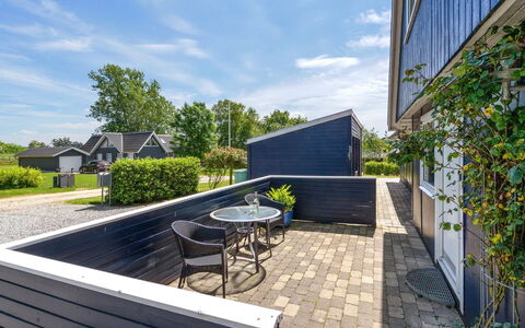 Edvia - 700M to the Fjord: Home, Garden, Cottage, Shade, Landscaping, Siding, Estate, Lawn, Yard, Walkway
