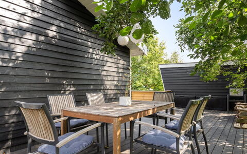 Jaana - 780M to the Fjord: House, Roof, Home, Cottage, Shed, Garden Buildings, Siding, Yard, Log Cabin, Hut