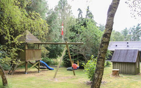 Hildegarda - 1Km from the Sea: Plant Community, Sunlight, Herbaceous Plant, Garden, Plantation, Agriculture, Farm