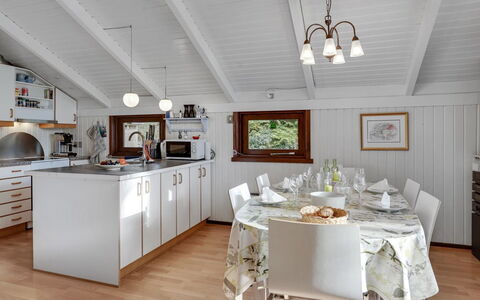 Hildegarda - 1Km from the Sea: Plant Community, Sunlight, Herbaceous Plant, Garden, Plantation, Agriculture, Farm