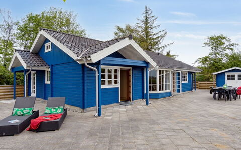 Hæryst - 175M from the Sea: Residential Area, Roof, Suburb, Driveway, Estate, Chimney