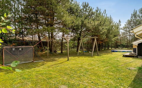 Arwed - from the Sea: Roof, House, Home, Cottage, Siding, Estate, Driveway, Garden Buildings, Yard, Shed