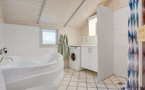 Selver - 250M from the Sea: Roof, House, Home, Cottage, Siding, Estate, Driveway, Garden Buildings, Yard, Shed
