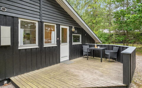 Selver - 250M from the Sea: Roof, House, Home, Cottage, Siding, Estate, Driveway, Garden Buildings, Yard, Shed