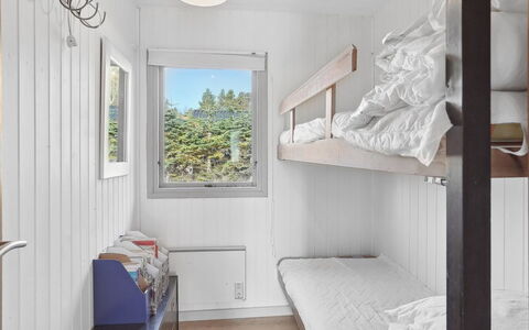 Tarja - 150M from the Sea: Wood, Bedroom, Floor, Home, Bed, Ceiling, Bed Frame, Bedding, Bunk Bed, Bed Sheet