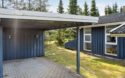 Antoinette - 500M from the Sea: House, Home, Residential Area, Roof, Cottage, Land Lot, Estate, Yard, Garden, Siding