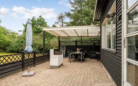 Raya - 250M from the Sea: Wood, Porch, Furniture, Deck, Floor, Outdoor Furniture, Shade, Outdoor Table, Outdoor Structure, Hardwood