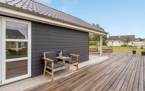 Jurien - 450M from the Sea: Wood, Roof, House, Cottage, Door, Home, Siding, Land Lot, Garden Buildings, Shed