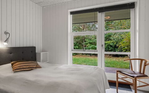 Berta - 300M from the Sea: Interior Design, Wood, Flooring, Ceiling, Floor, Bedroom, Furniture, Wood Flooring, Bed, Room