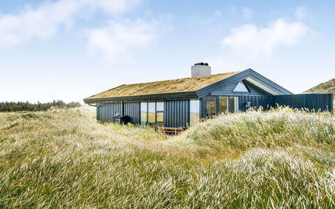 Aatu - 360M from the Sea: Grass, Roof, Cottage, Architecture, House, Land Lot, Rural Area, Home, Plain, Farmhouse