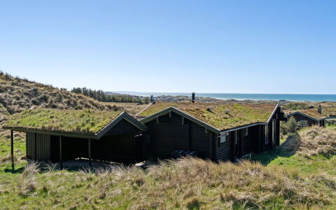 Baltur - 650M from the Sea: Mountain, Mountainous Landforms, Snow, Winter, Mountain Range, Hill, Glacial Landform, Highland, Hill Station, Landscape