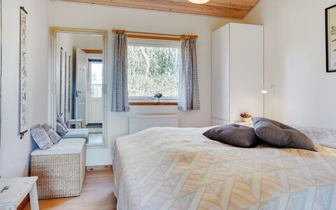 Guthrik - 900M from the Sea: Bed, Interior Design, Bedroom, Furniture, Wall, Wood, Ceiling, Bed Sheet, Flooring, Floor