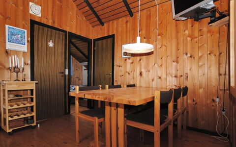 Deni - 4Km from the Sea: Home, Residential Area, House, Cottage, Roof, Land Lot, Siding, Garden, Estate, Lawn