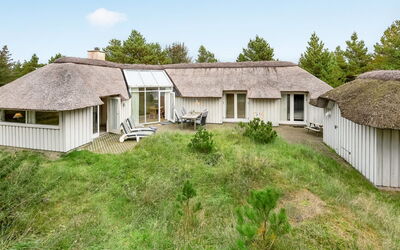 Catarine - 1.1Km from the Sea