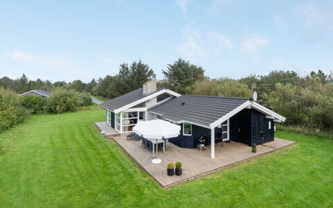 Stanko - 1.3Km from the Sea: Residential Area, Roof, Suburb, Driveway, Estate, Chimney