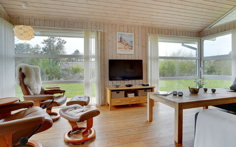 Stanko - 1.3Km from the Sea: Residential Area, Roof, Suburb, Driveway, Estate, Chimney