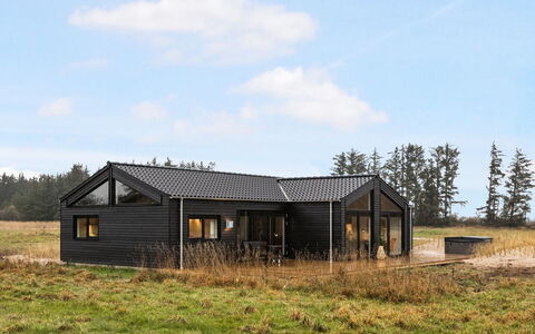 Sasja - 1.5Km from the Sea: Plant Community, Sunlight, Herbaceous Plant, Garden, Plantation, Agriculture, Farm
