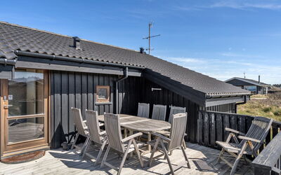 Tjarko - 150M from the Sea