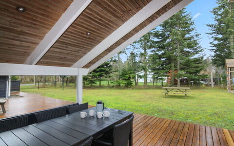 Acucena - 1.3Km from the Sea: Furniture, Interior Design, Chair, Flooring, Table, Resort, Floor, Ceiling, Room, Eco Hotel