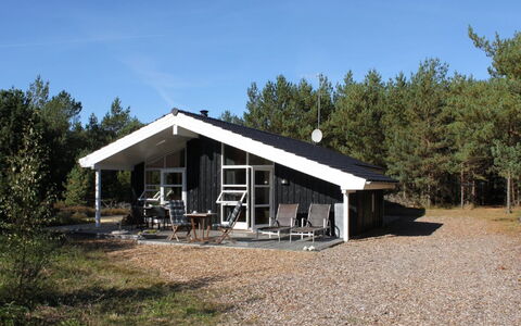 Lieselotte - 400M from the Sea: Wood, Plant Community, Land Lot, Shade, Natural Material, Garden Buildings, Shed, Outdoor Structure, Log Cabin