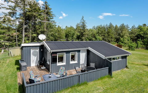 Gangulf - 150M from the Sea: Wood, Roof, House, Home, Cottage, Siding, Garden Buildings, Shed, Deck, Estate