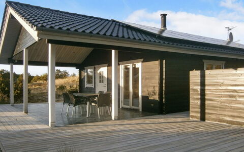 Lewe - 150M from the Sea: Blue, Shrub, Cottage, Groundcover, Garden, Estate, Shade, Landscaping, Farmhouse, Eco Hotel