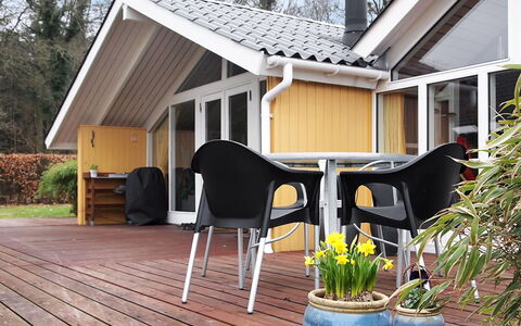 Sporgh - 100M from the Sea: Wood, Outdoor Furniture, Furniture, Porch, Chair, Home, Shade, Wood Stain, Hardwood, Deck