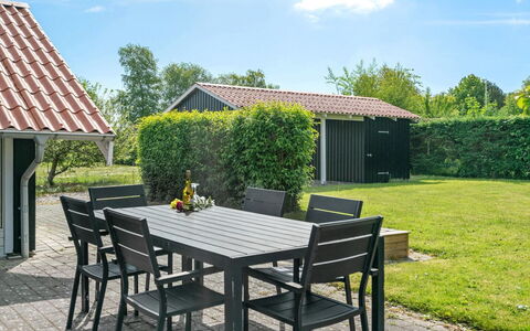 Dea - 850M from the Sea: Residential Area, Roof, Suburb, Driveway, Estate, Chimney