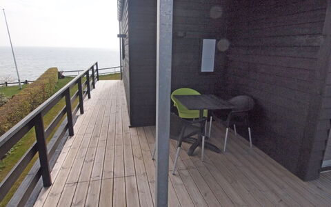Reinhard - 50M from the Sea: Wood, Floor, Composite Material, Deck, Hardwood, Plank, Balcony, Wood Flooring, Wood Stain, Handrail