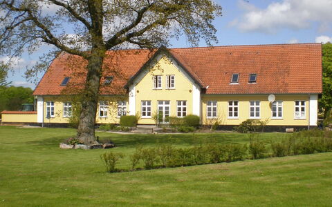 Thia - 4Km to the Fjord: Residential Area, Roof, Suburb, Driveway, Estate, Chimney