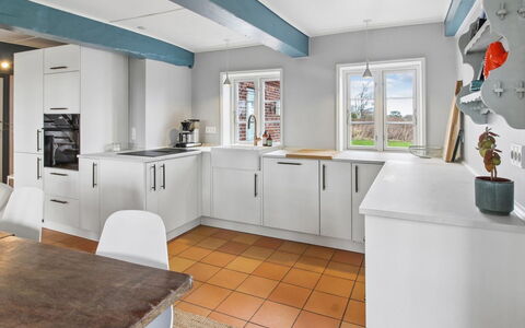 Myra - 18Km from the Sea: Kitchen, Flooring, Interior Design, Countertop, Furniture, Floor, Ceiling, Wood, Major Appliance, Kitchen Appliance