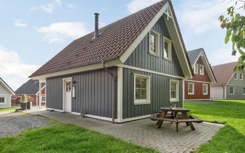Babette - 75M to the Fjord: House, Home, Roof, Residential Area, Cottage, Estate, Farmhouse, Lawn, Landscaping, Siding