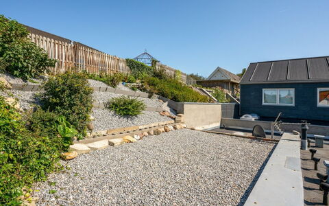 Palnir - from the Sea: Residential Area, Roof, Suburb, Driveway, Estate, Chimney