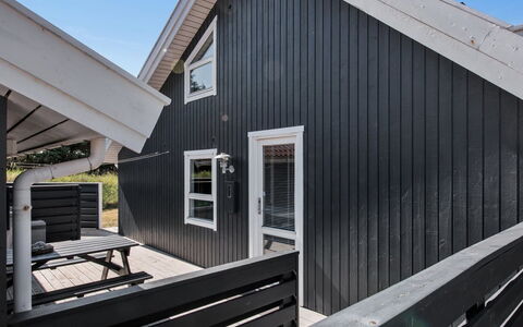 Bente - 800M from the Sea: Roof, House, Home, Cottage, Door, Siding, Deck, Porch, Plank, Hardwood