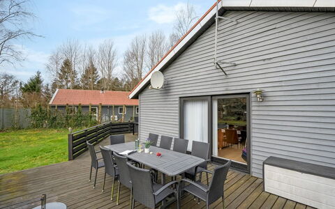Anine - 200M to the Fjord: Blue, Shrub, Cottage, Groundcover, Garden, Estate, Shade, Landscaping, Farmhouse, Eco Hotel