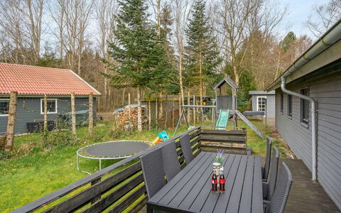 Anine - 200M to the Fjord: Blue, Shrub, Cottage, Groundcover, Garden, Estate, Shade, Landscaping, Farmhouse, Eco Hotel