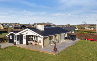 Reinhold - 200M from the Sea