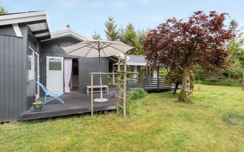 Syrina: Roof, House, Home, Cottage, Siding, Estate, Driveway, Garden Buildings, Yard, Shed