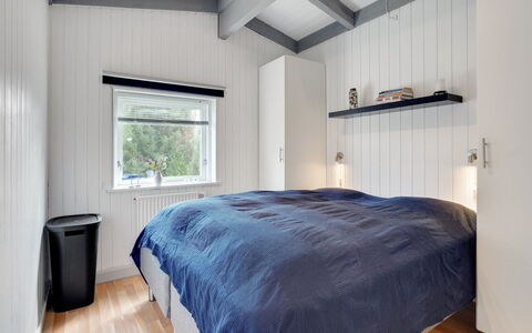 Bia - 250M from the Sea: Bed, Bedroom, Bed Sheet, Bedding, Wood, Ceiling, Interior Design, Furniture, Floor, Bed Frame
