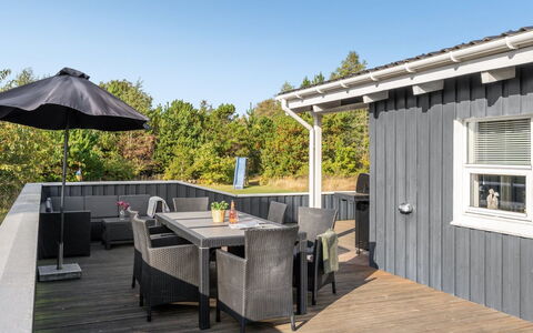 Bia - 250M from the Sea: Wood, Home, Roof, Composite Material, Deck, Porch, Hardwood, Outdoor Furniture, Siding, Cottage