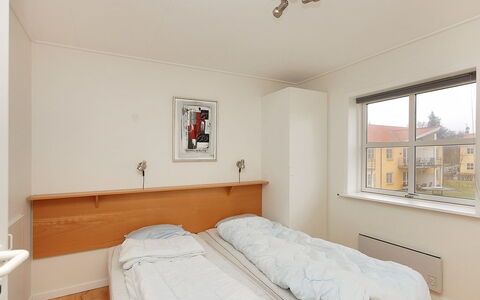 Enni - 100M from the Sea: Wall, Wood, Interior Design, Bed, Apartment, Floor, Ceiling, Bedroom, Flooring, Room